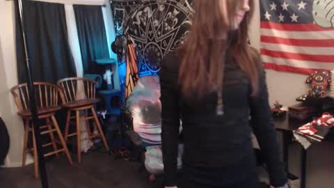 Lilith online show from October 2025 03:36:02 AM