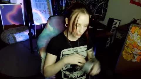 Lilith online show from February 2026 03:37:02 AM