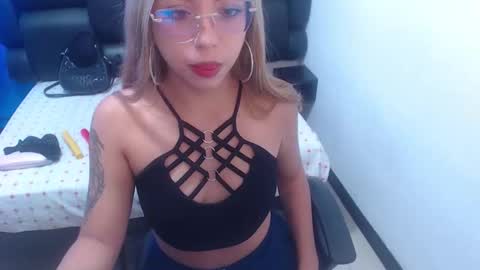 Snapshot of xxsashablondelatinxx chatting on February 2026 02:18:01 PM Sasha Blonde online show from February 2026 02:18:01 PM