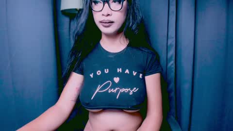 Snapshot of xxsexyandhotxx chatting on December 2024 01:47:02 AM Lara online show from December 2024 01:47:02 AM