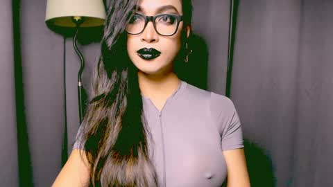 Snapshot of xxsexyandhotxx chatting on December 2024 07:16:02 PM Lara online show from December 2024 07:16:02 PM