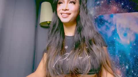 Snapshot of xxsexyandhotxx chatting on January 2025 05:15:01 PM Lara online show from January 2025 05:15:01 PM