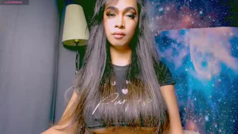 Snapshot of xxsexyandhotxx chatting on January 2025 09:19:01 PM Lara online show from January 2025 09:19:01 PM