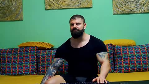 Snapshot of xxtreamleonard chatting on February 2025 02:34:02 PM Xtream Leonard online show from February 2025 02:34:02 PM