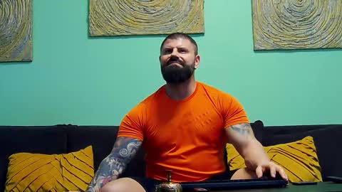 Xtream Leonard online show from November 2025 07:39:02 PM