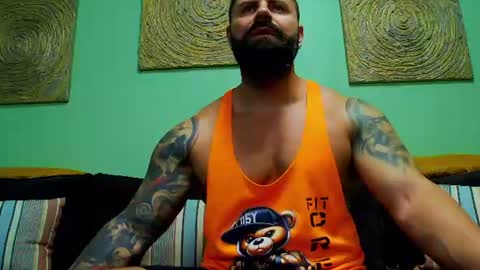 Snapshot of xxtreamleonard chatting on June 2026 06:13:02 AM Xtream Leonard online show from June 2026 06:13:02 AM