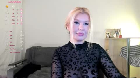 Snapshot of xxviktoryqueenxx chatting on October 2025 09:15:01 PM Vi online show from October 2025 09:15:01 PM