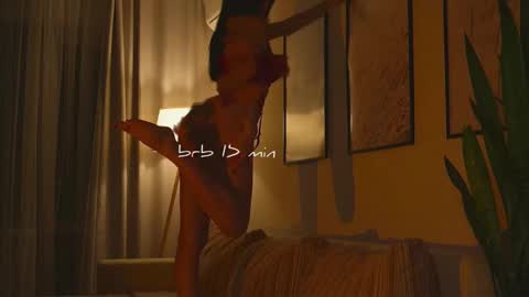 Snapshot of xxx_sunset chatting on November 2025 01:04:02 PM Molly online show from November 2025 01:04:02 PM