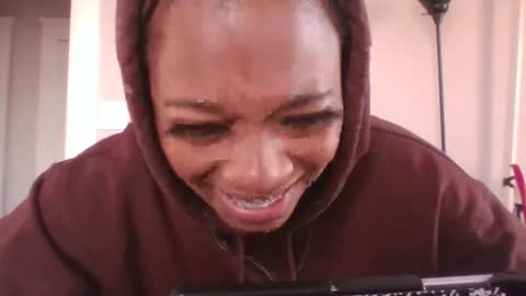 Danielle online show from November 2025 03:55:01 PM