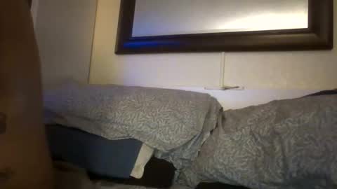 Snapshot of xxxelentdick chatting on October 2025 04:40:02 AM deeeeznutz online show from October 2025 04:40:02 AM