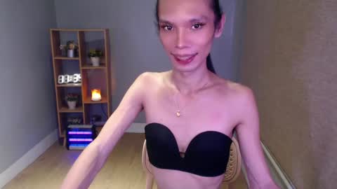Snapshot of xxxfuckgirlyumsxxx chatting on January 2025 01:52:02 PM Your Princess Yums online show from January 2025 01:52:02 PM