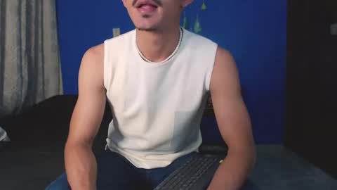 Snapshot of xxxhome_alonexxx chatting on November 2025 08:09:01 PM Kev online show from November 2025 08:09:01 PM