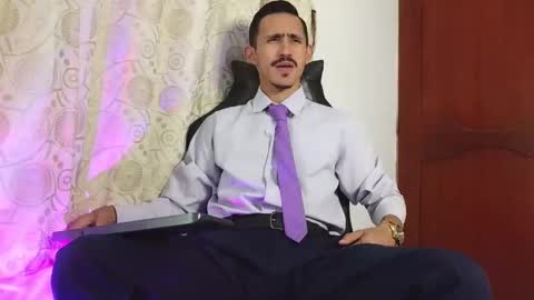 Snapshot of xxxhome_alonexxx chatting on April 2026 07:53:01 PM Kev online show from April 2026 07:53:01 PM