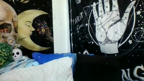 Misti online show from November 2025 08:36:02 AM