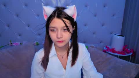 foxy online show from July 2026 05:20:01 PM