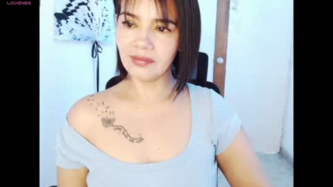 Snapshot of xxxsweetandhornyxxx chatting on August 2026 03:49:02 PM dolcesasha online show from August 2026 03:49:02 PM
