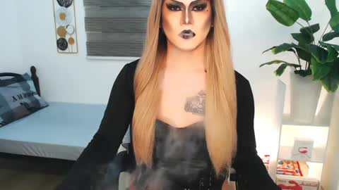 Snapshot of xyournightmarequeenx chatting on July 2026 08:50:01 PM QueenMarina online show from July 2026 08:50:01 PM