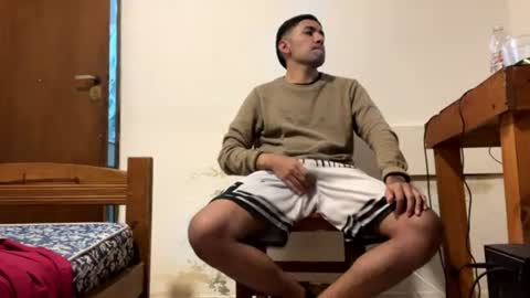 Snapshot of y0ungwithbrowndick chatting on July 2026 07:54:01 AM BROWN DICK online show from July 2026 07:54:01 AM