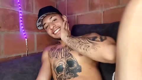 Snapshot of yajz chatting on November 2025 03:12:01 PM Yajz online show from November 2025 03:12:01 PM