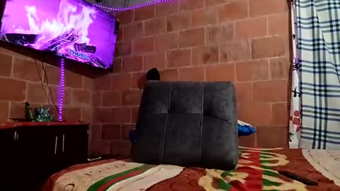 Yajz online show from April 2026 11:43:01 PM