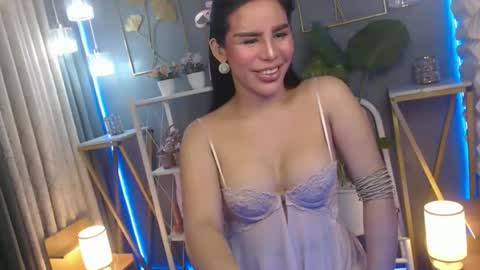 yakarena online show from October 2025 05:35:01 PM