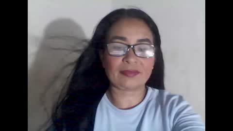 yakissmit online show from May 2026 07:22:02 PM