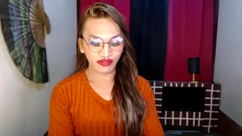 lorien gosper online show from December 2024 10:39:02 AM