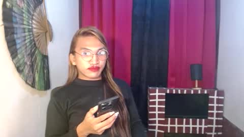 lorien gosper online show from December 2024 03:02:02 PM