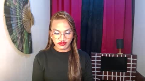 lorien gosper online show from December 2024 03:22:02 PM