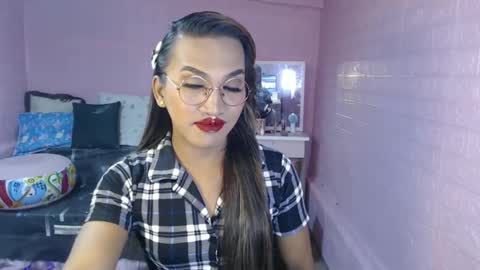 lorien gosper online show from March 2025 06:27:01 AM