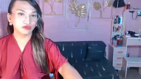 lorien gosper online show from September 2025 10:27:01 AM