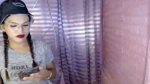 lorien gosper online show from October 2025 11:40:01 AM