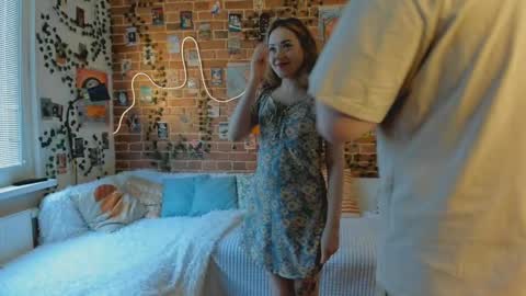 Snapshot of yami_yami_yami chatting on February 2025 11:31:02 AM Mia and Andry online show from February 2025 11:31:02 AM