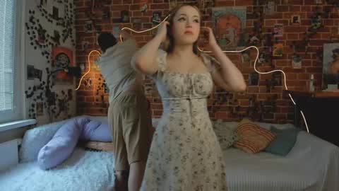 Snapshot of yami_yami_yami chatting on February 2025 11:44:02 AM Mia and Andry online show from February 2025 11:44:02 AM