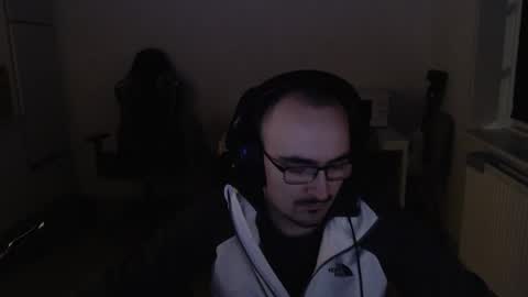 Snapshot of yamillamal157 chatting on November 2025 08:11:02 PM YamilLamal online show from November 2025 08:11:02 PM