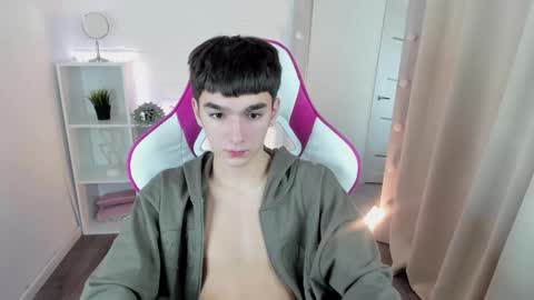 yamitwink online show from November 2025 05:38:01 AM