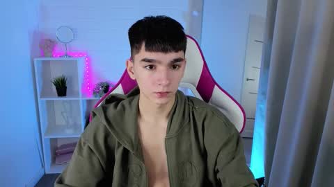 yamitwink online show from November 2025 05:39:01 AM