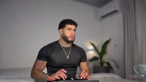 yamp sambrano online show from November 2025 12:22:02 AM