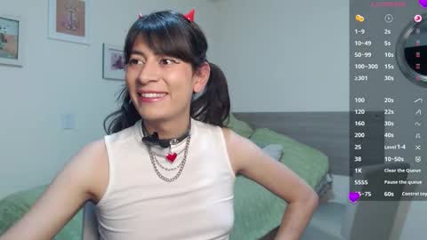 Yana online show from October 2025 11:51:02 PM