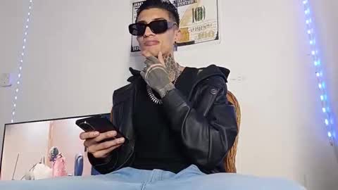 Yan online show from February 2026 07:42:02 AM