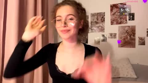 Snapshot of yaniraekberg chatting on December 2025 04:56:01 PM Marry online show from December 2025 04:56:01 PM