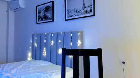 Snapshot of yanyaan chatting on February 2026 10:53:01 PM Yana online show from February 2026 10:53:01 PM