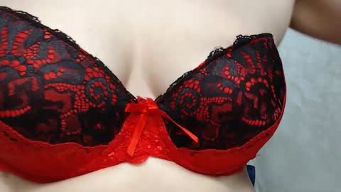 Yao Mei online show from November 2025 01:44:01 PM