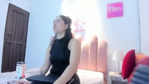 yara10_ online show from April 2026 12:20:01 PM