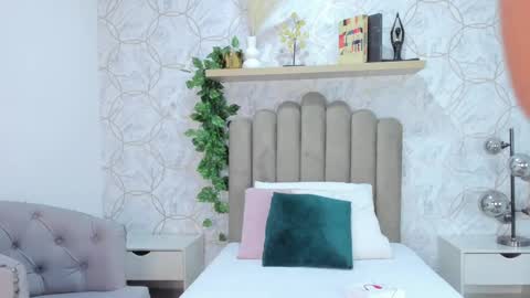 Snapshot of yaraamada chatting on October 2025 08:51:01 PM Yara online show from October 2025 08:51:01 PM