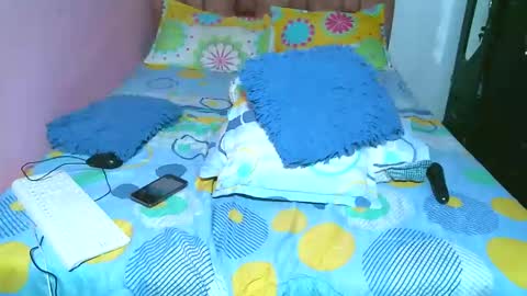 YARITHZA online show from December 2025 10:03:01 PM