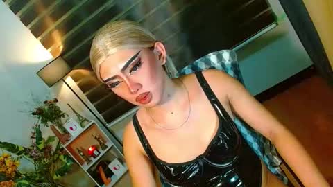 miss yasii online show from March 2026 02:40:02 PM