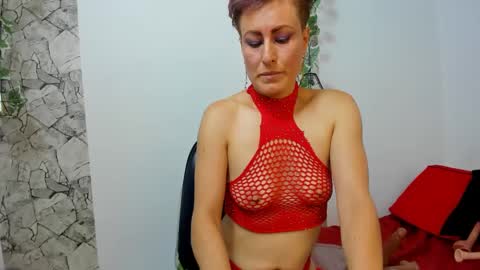 Snapshot of yasmin_goldenst chatting on February 2025 01:47:02 AM Yasemin online show from February 2025 01:47:02 AM