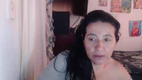 Snapshot of yasmin_love85 chatting on February 2025 06:54:02 PM yasmin_love85 online show from February 2025 06:54:02 PM