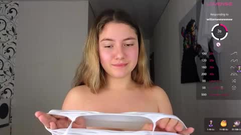 Yasyaa  online show from December 2024 04:01:02 AM